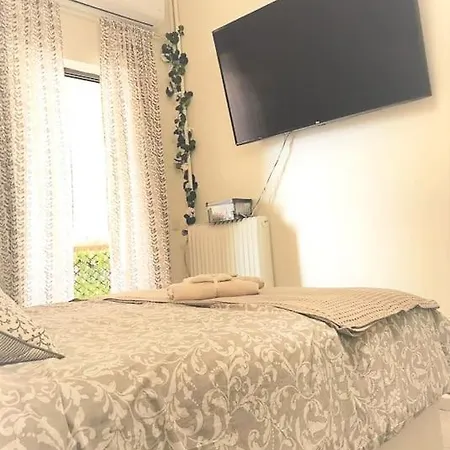 아파트 Theano's Cozy & Quiet Lux Flat - Wifi & Full Amenities