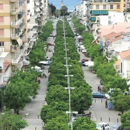 Apartamento Theano's Cozy & Quiet Lux Flat - Wifi & Full Amenities Patras