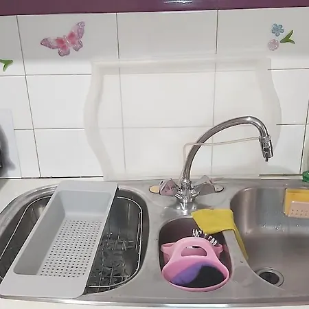 Theano's Cozy & Quiet Lux Flat - Wifi & Full Amenities Apartamento Patras