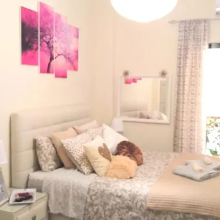 Апартаменты Theano's Cozy & Quiet Lux Flat - Wifi & Full Amenities Патра