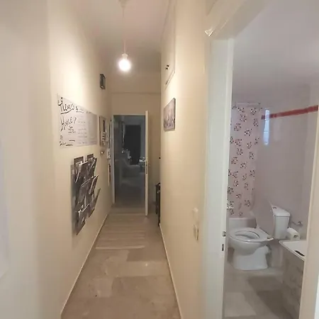 Theano's Cozy & Quiet Lux Flat - Wifi & Full Amenities * Патра