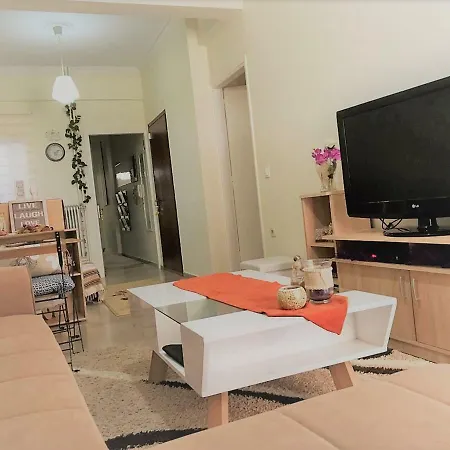 Apartamento Theano's Cozy & Quiet Lux Flat - Wifi & Full Amenities Patras